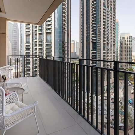 Frank Porter - Boulevard Crescent Dubai Bagian luar foto